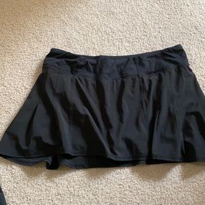 Black lululemon skirt with shorts